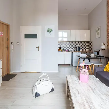 Apartment Mynest Ratajczaka Poznan
